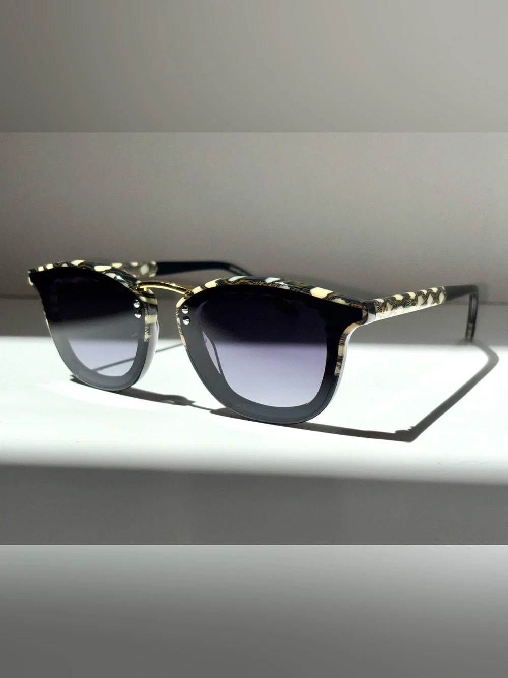 KREWE - FRANKLIN NYLON | Stella to Black Sunglasses